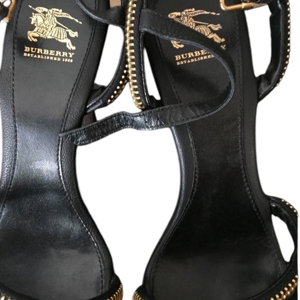 Burberry size 10 black leather platform heels  with gold zipper detail NEW - Picture 5 of 7